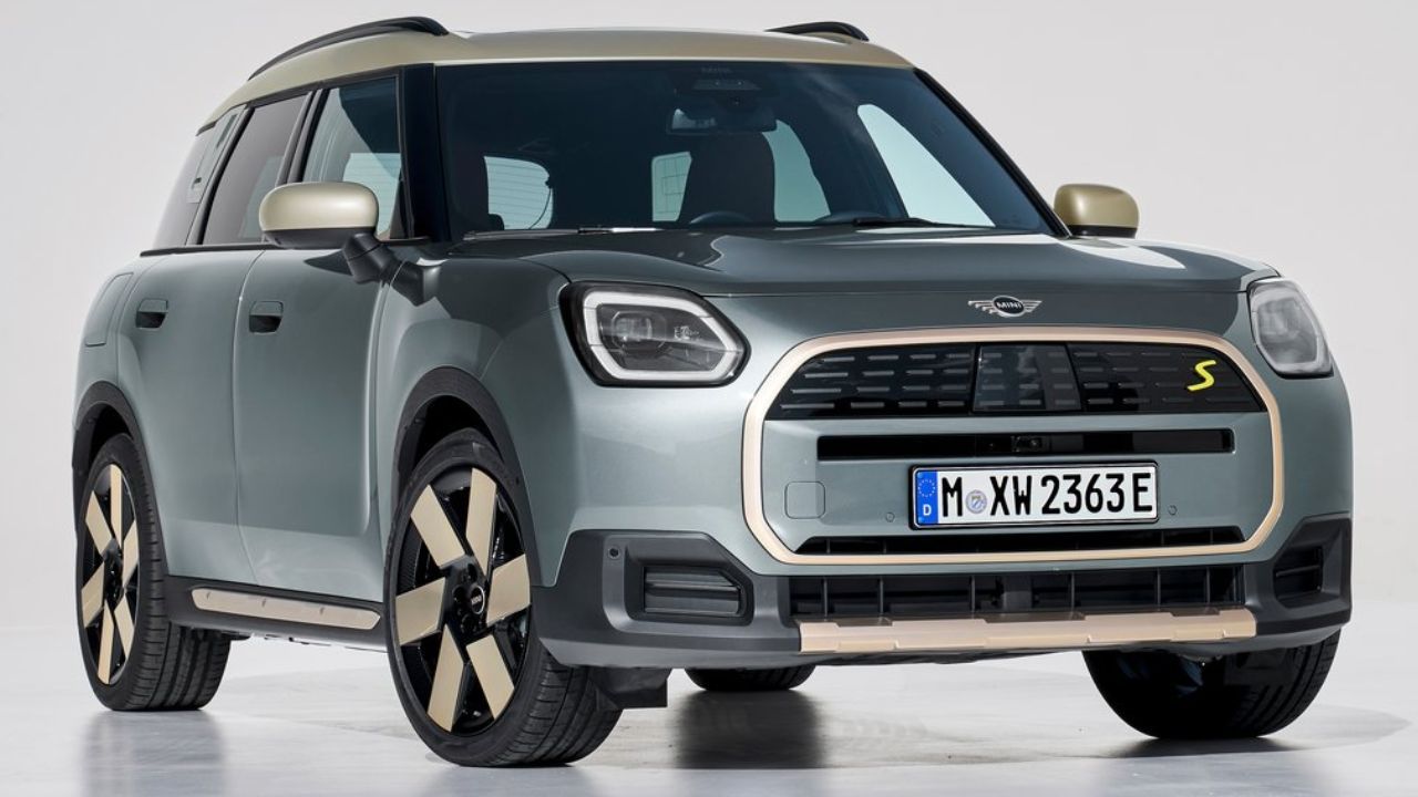 2024 Mini Cooper, Countryman EVs Revealed with Octagonal Grille & Round