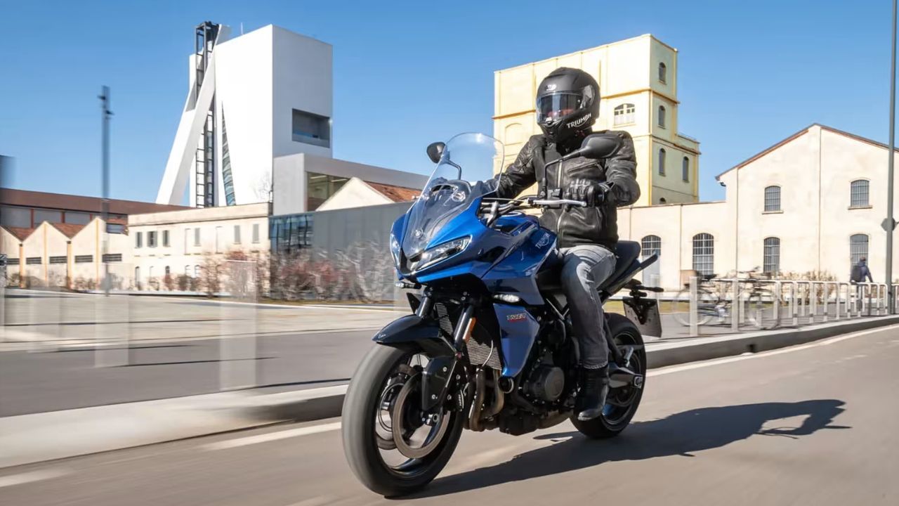 Triumph Tiger Sport 660, Trident 660 Recalled in America Over Loosely Fitted Fork Caps