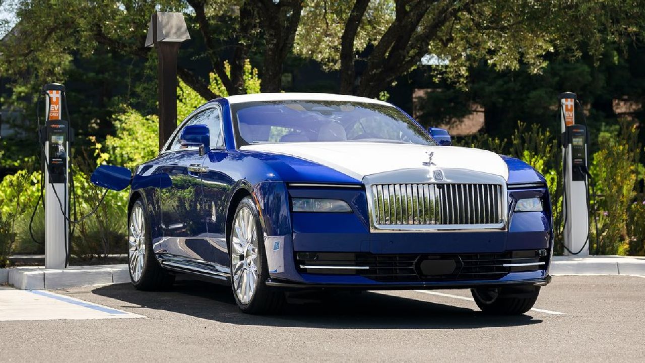 Rolls-Royce Spectre EV Deliveries Commence in India, First Unit Delivered in Chennai