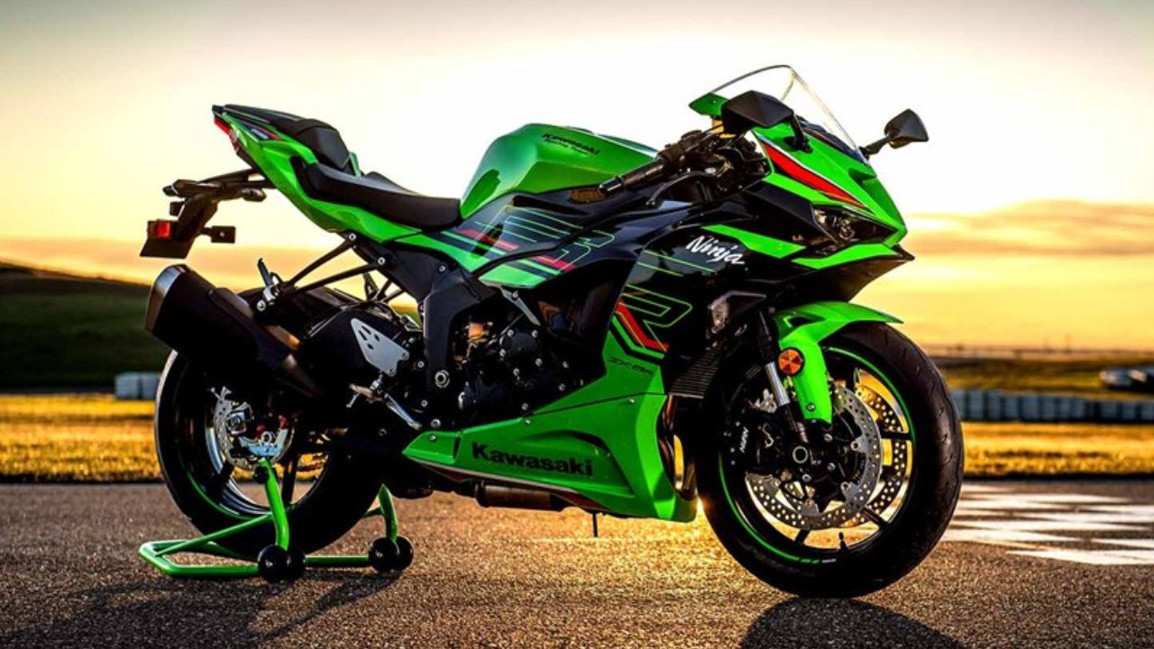 New Kawasaki Ninja ZX-6R Debuts with 636cc, in-line Four-cylinder Engine in India