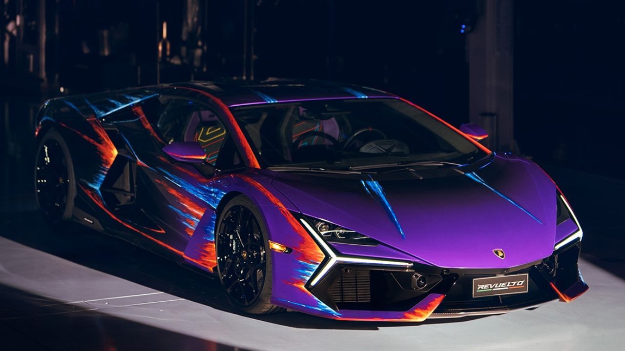 Lamborghini Revuelto Opera Unica Front