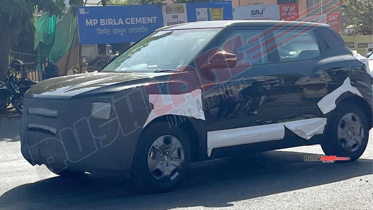 Mahindra XUV300 Facelift Spotted Testing Ahead of Upcoming India Launch, Shows Bigger Infotainment System