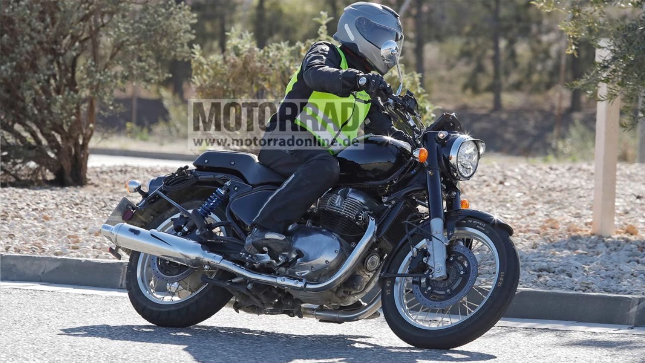 Royal Enfield Classic 650 Spied Abroad
