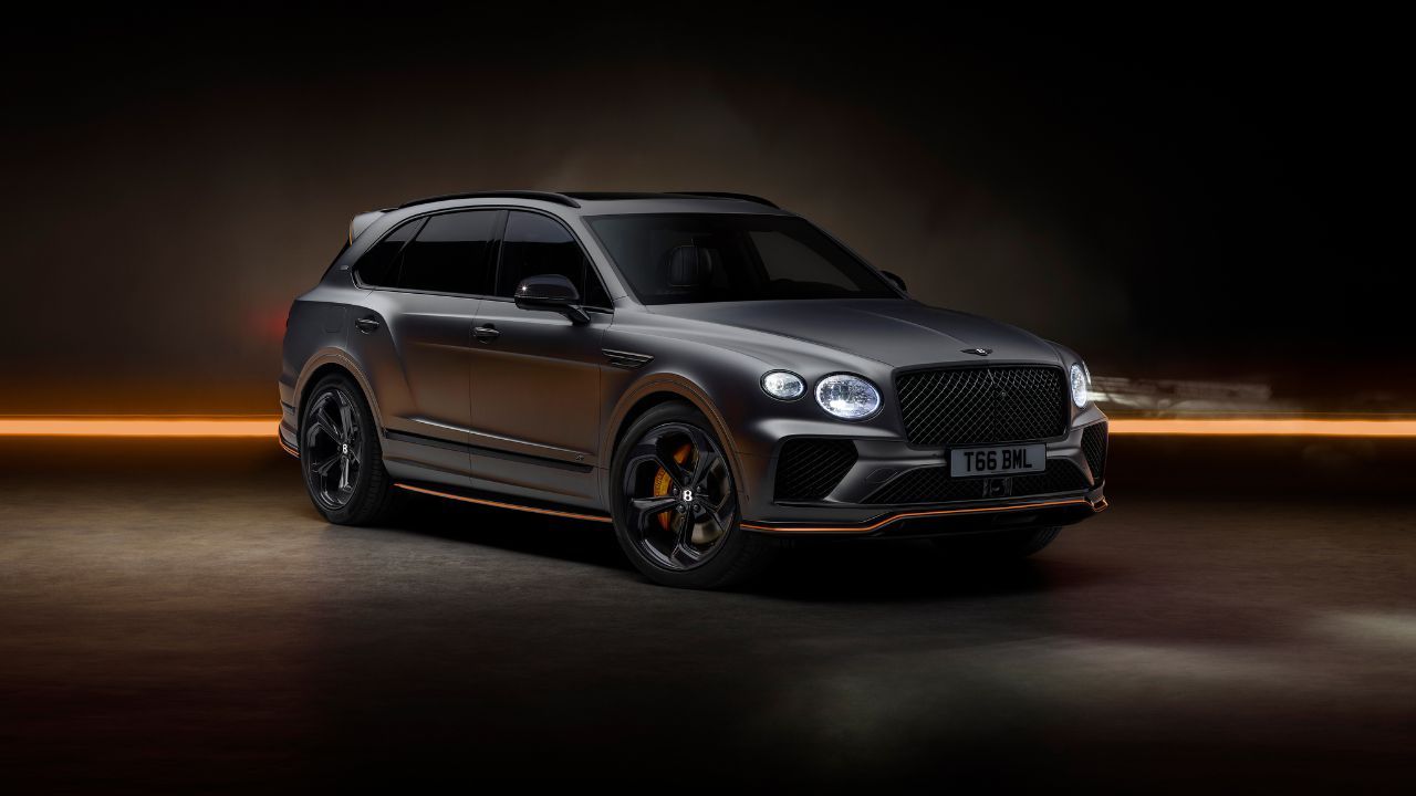 Bentley Bentayga S Black Edition Unleashes its Dark Aura
