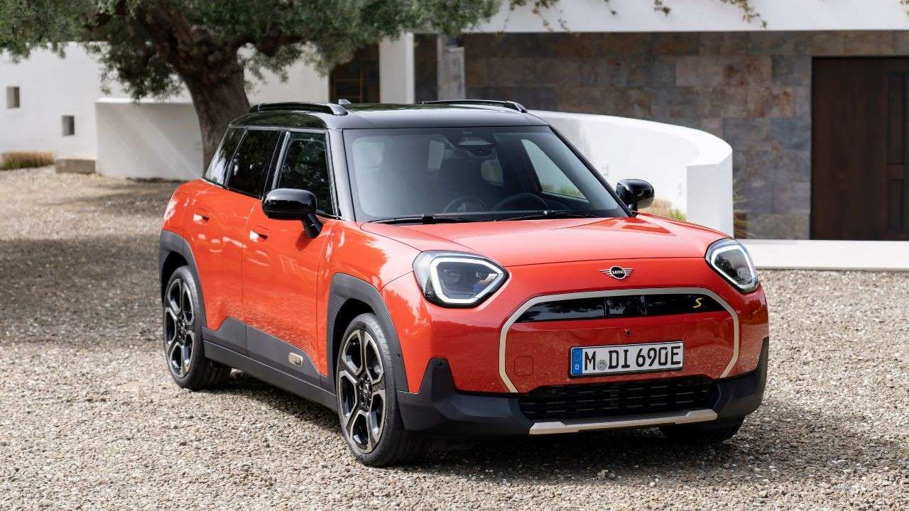 New Mini Aceman Electric Crossover Revealed with 406km Range, Large OLED Screen