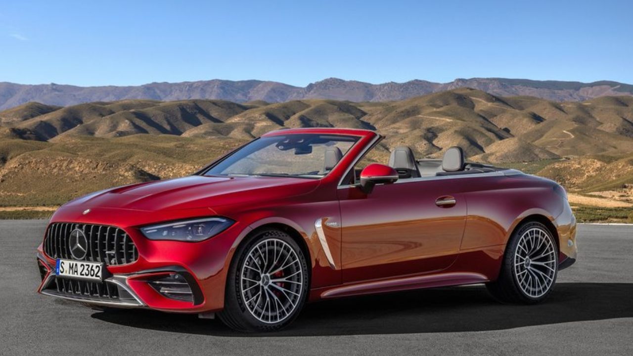  2025 Mercedes AMG CLE 53 Cabriolet Front and Side View