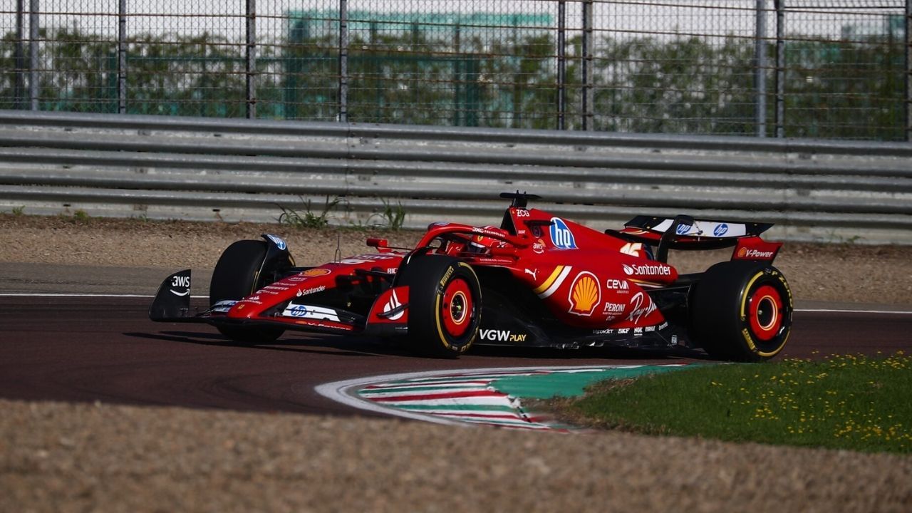 F1 Ferrari SF 24 3 