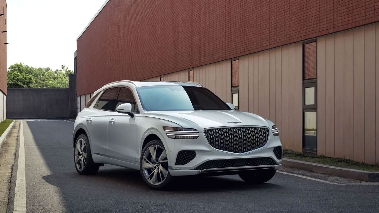 New Genesis GV70 SUV Globally Debuts with 27-Inch Display, 19-inch Wheels and More