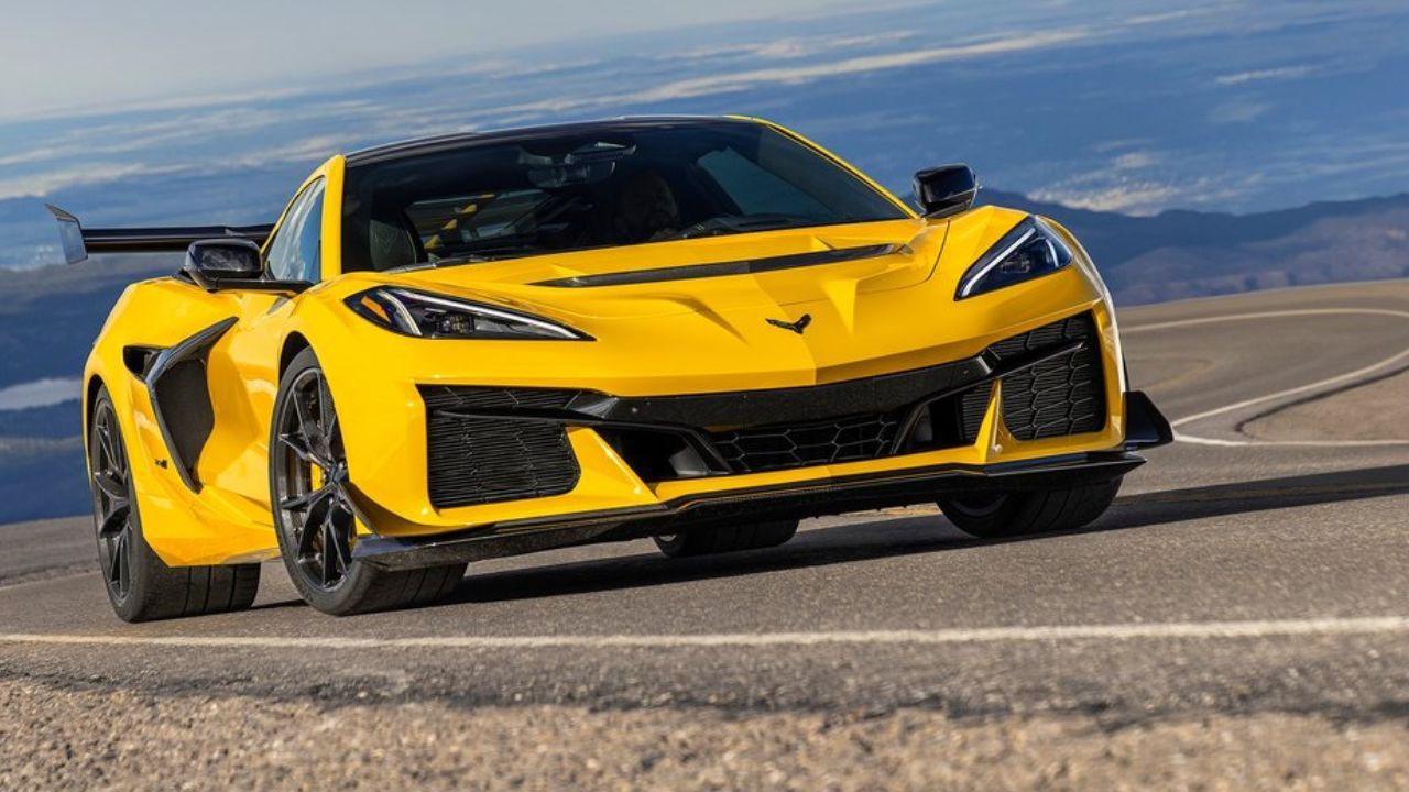 2025 Chevrolet Corvette ZR1 Unveiled with 5.5-litre V8 Twin-turbo Engine