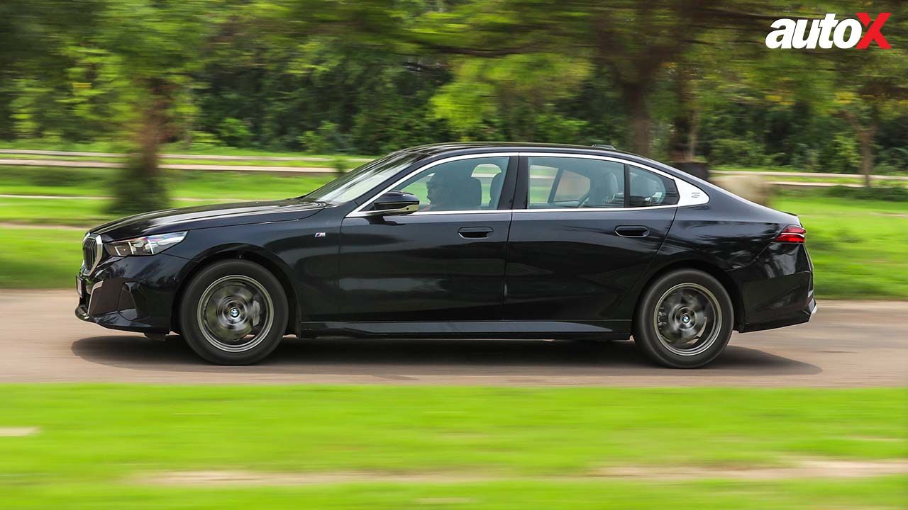 BMW 5 Series Left Side View