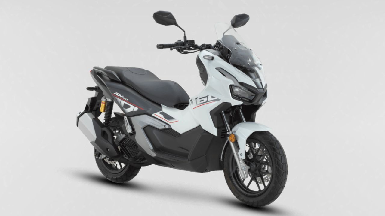 2024 Honda ADV 160 Gets New White and Grey Colour Options Overseas