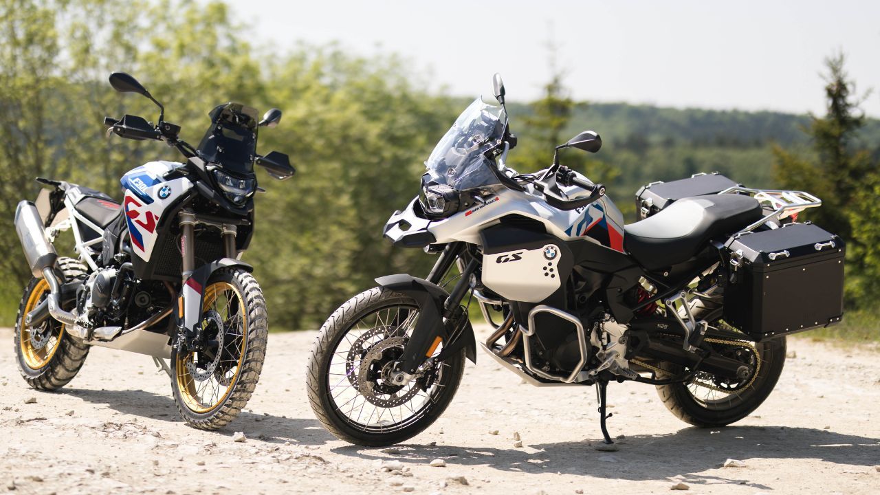 BMW F 900 GS and F 900 GS Adventure