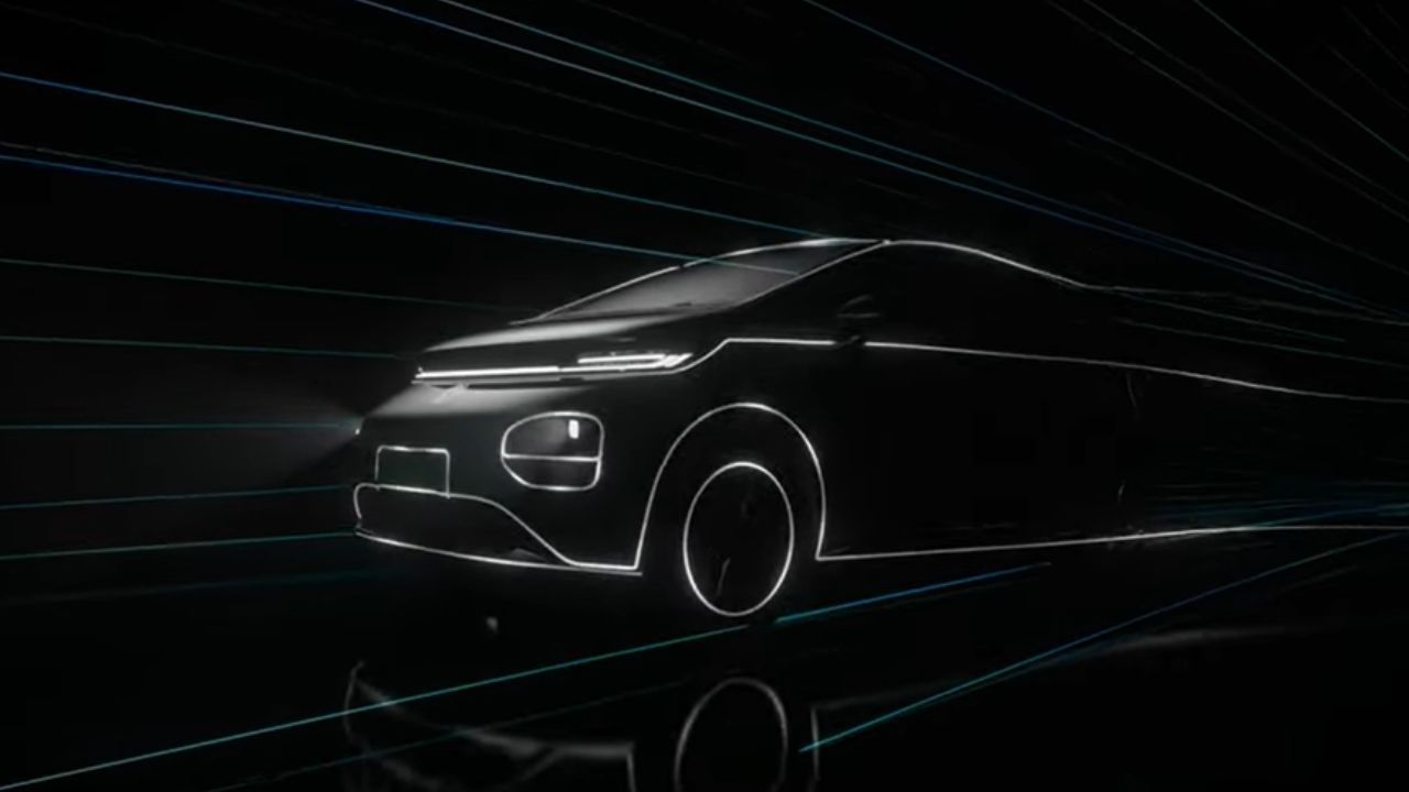 MG Windsor EV Teased Again Ahead of India Launch, Shows 18-inch Diamond-cut Alloy Wheels