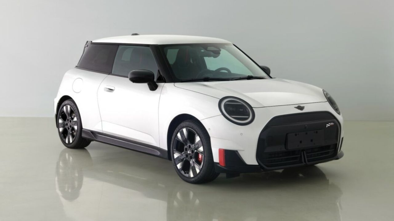 Mini Cooper JCW E Revealed Ahead of Global Debut, Gets 255bhp