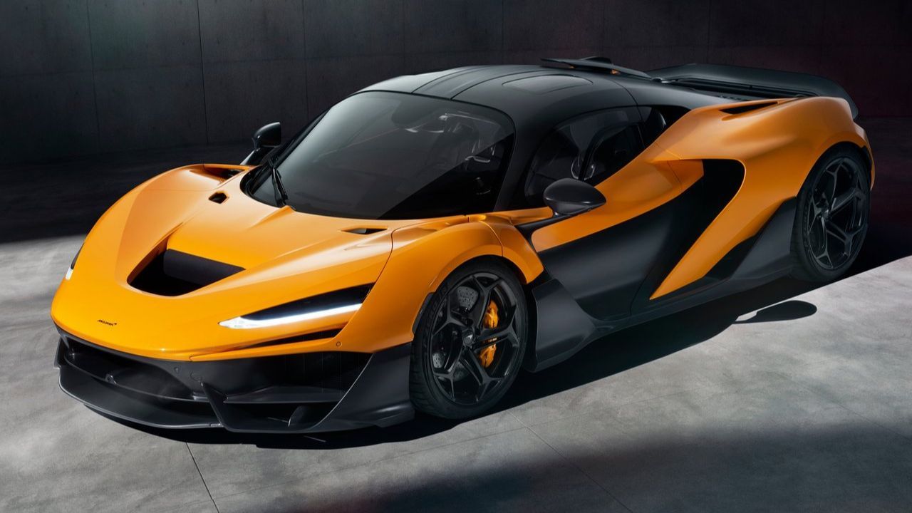 McLaren W1 Front and Side View