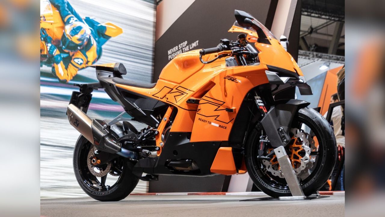 EICMA 2024: KTM 990 RC R Unveiled with Carbon Fibre Winglets, Akrapovic Exhaust and More