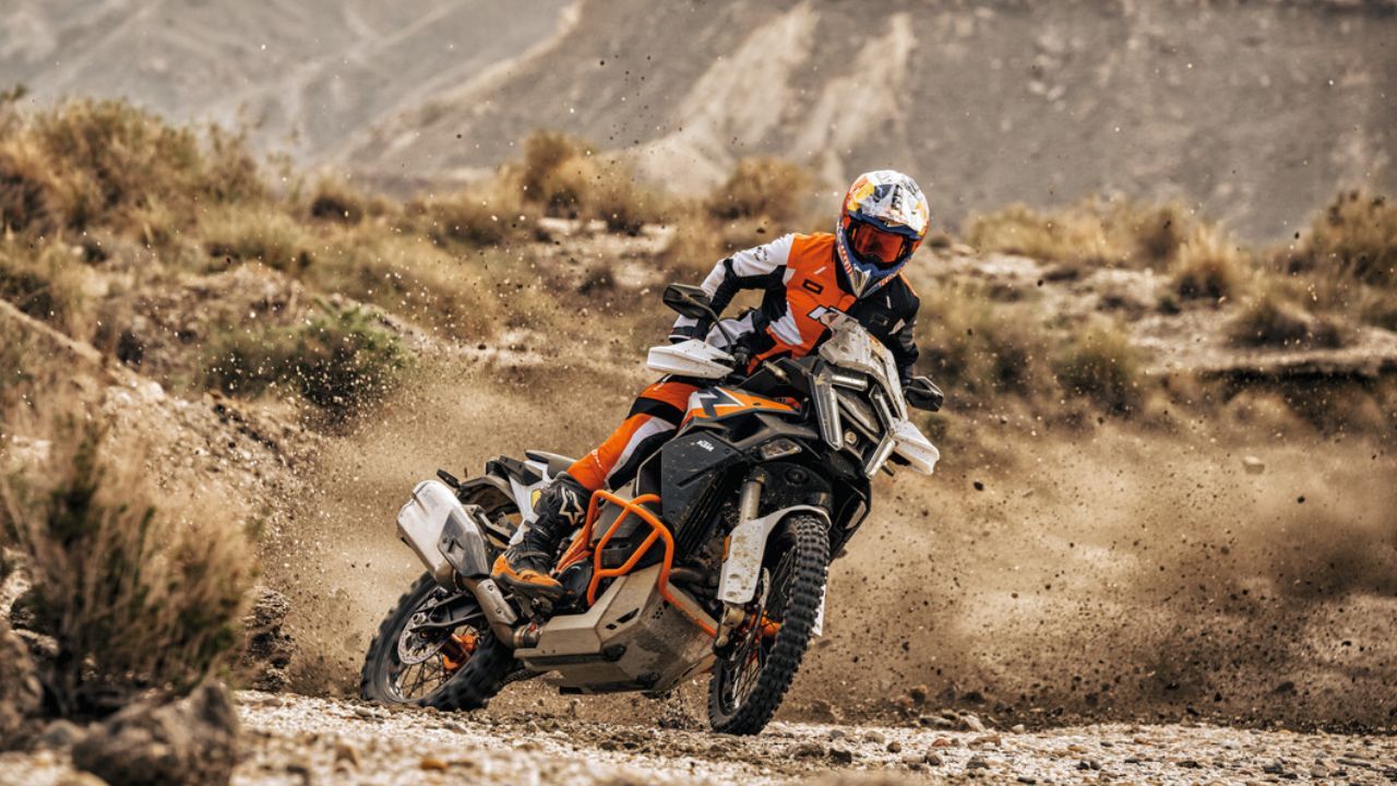 2025 KTM 1390 Super Adventure R with 171BHP Bigger V-twin Engine Marks Global Debut