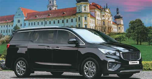 Kia Carnival Price In Pune 2020 On Road Price At Autox